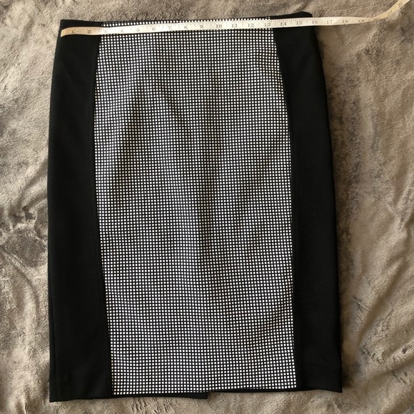 Olsen Europe Black Pencil Skirt Black And White Checkered Middle Panel Size 8 - Picture 6 of 15